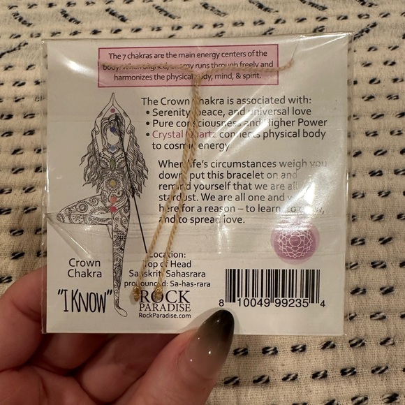 ROCK PARADISE ✨ CROWN CHAKRA BRACELET WITH ELECTROPLATED CHARM & GEMSTONE BEADS - Picture 2 of 7